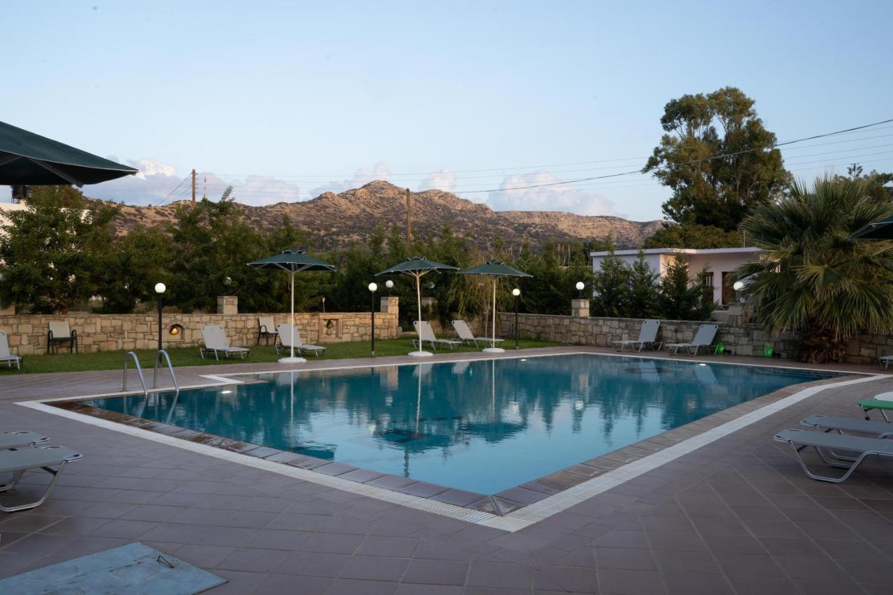 Dimitris Villa Hotel Matala Dış mekan fotoğraf