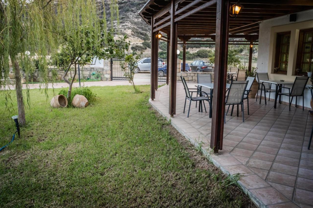 Dimitris Villa Hotel Matala Dış mekan fotoğraf